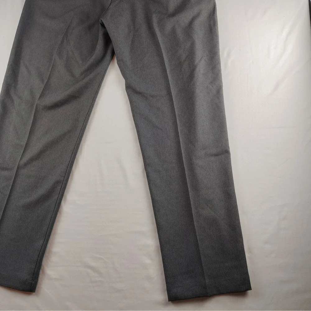NWT Haggar Pants Mens 38x32 Dark Gray Cool Right Performance Flex Classic Fit